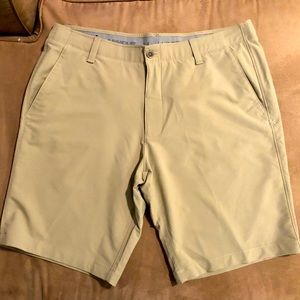 Under Armour dress shorts/golf shorts size 40